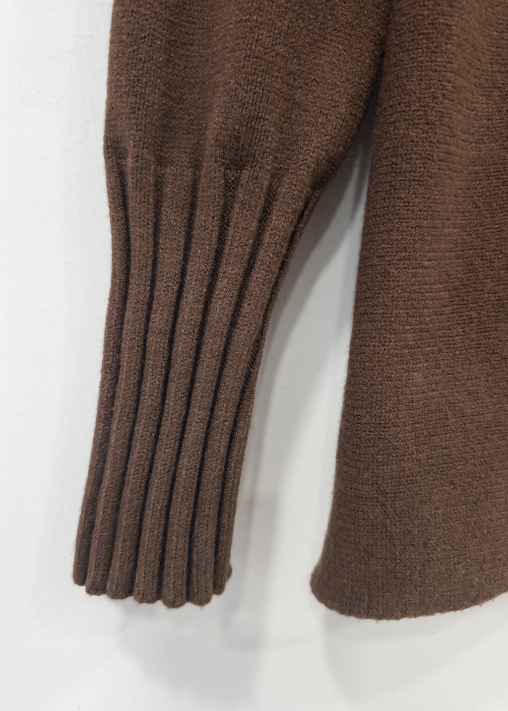 Elecor brown sweater