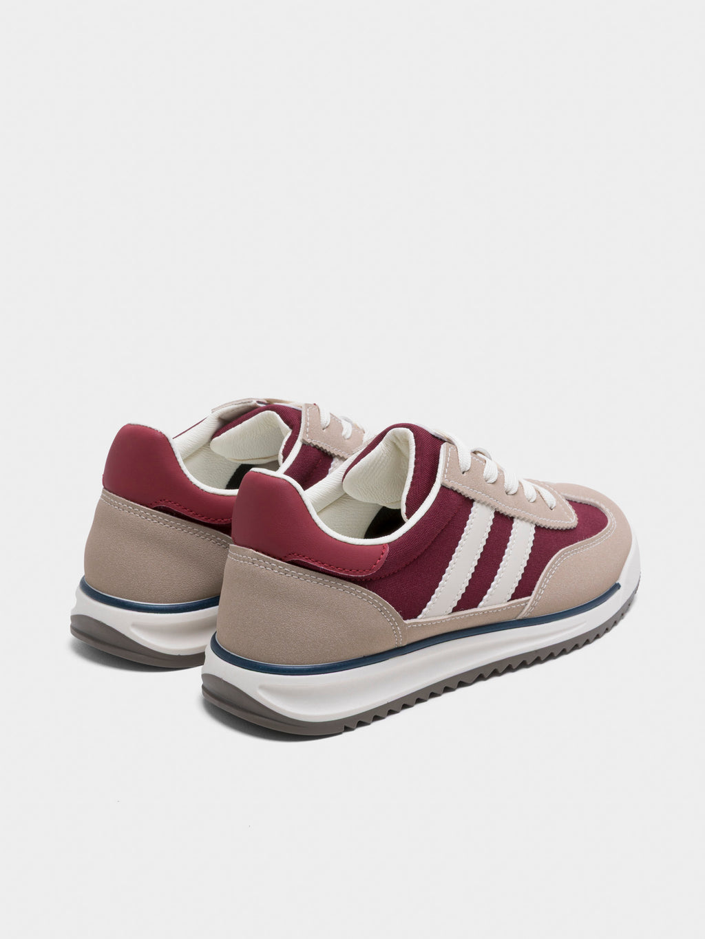 Retro chic Wine sneakers