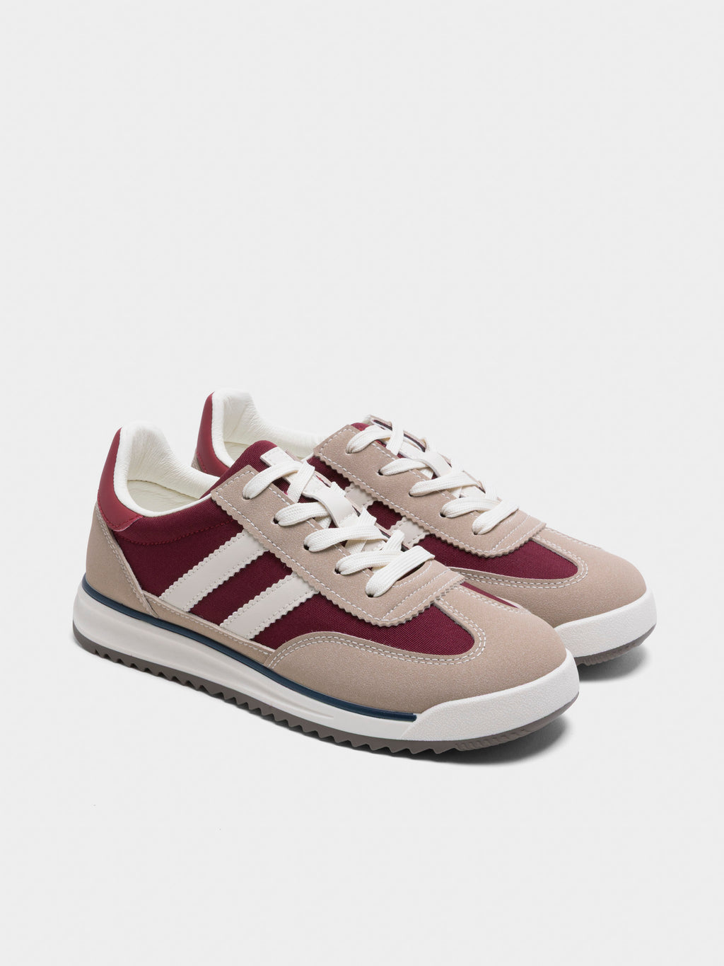 Retro chic Wine sneakers