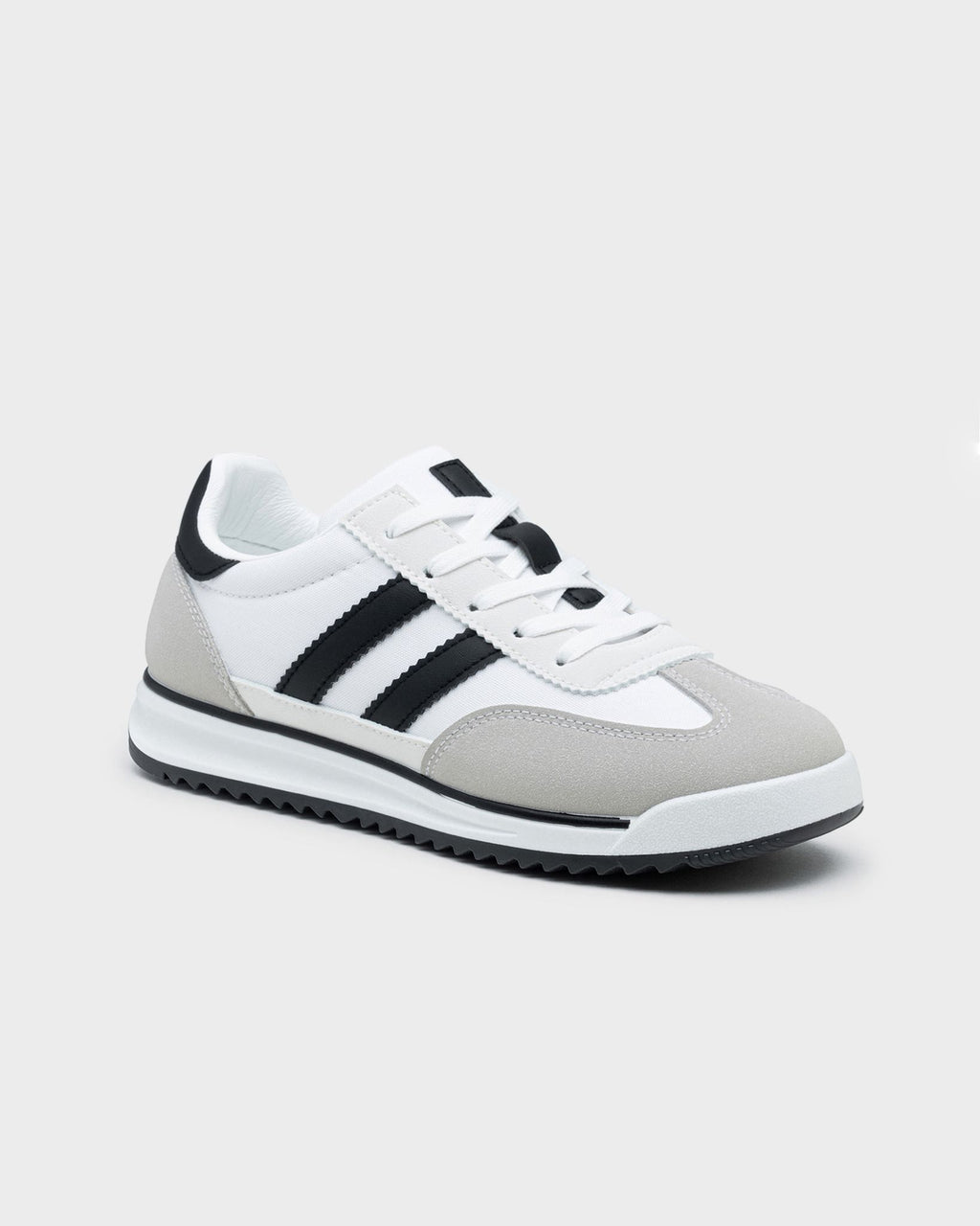 Retro chic urban sneakers