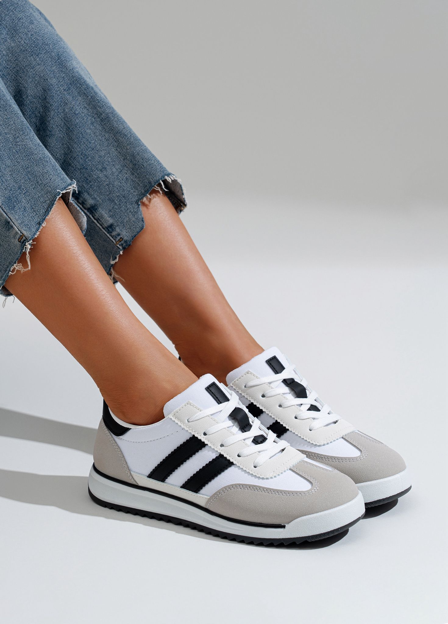 Retro chic urban sneakers