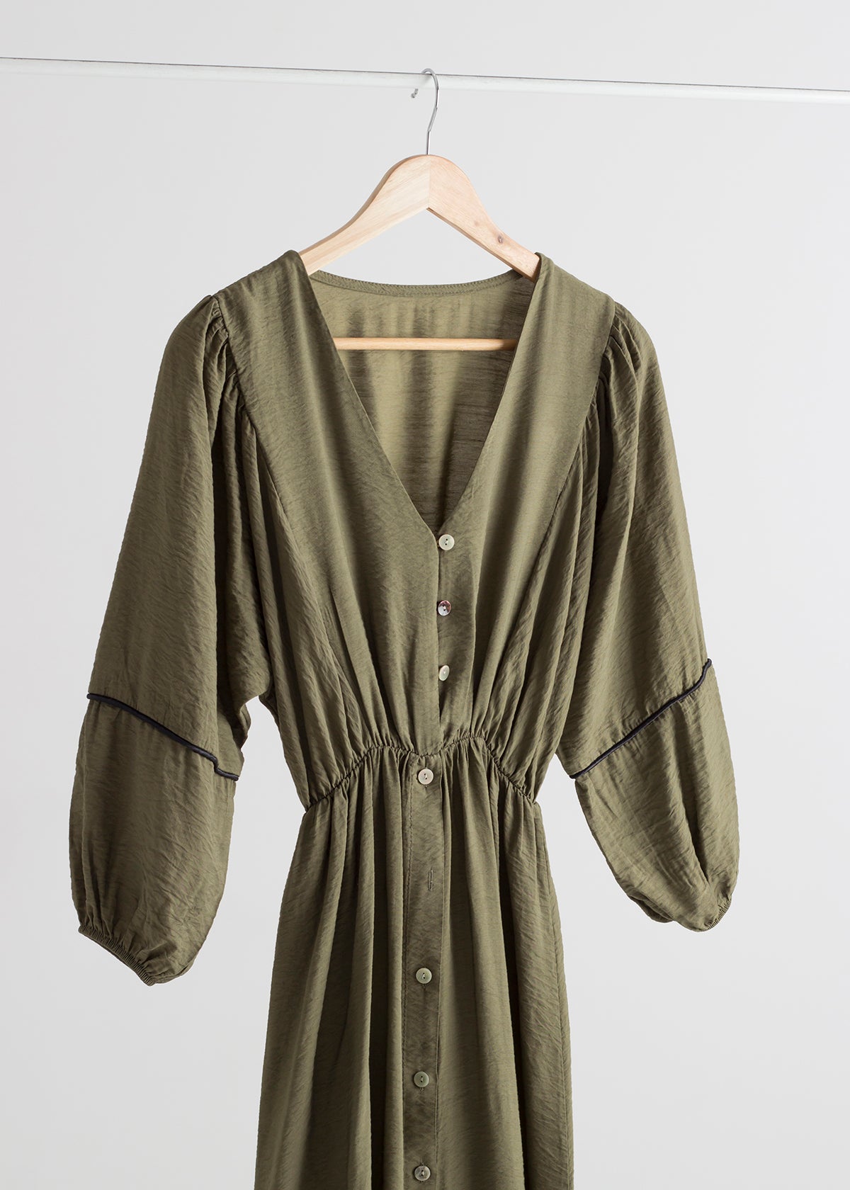 Long green Essence dress