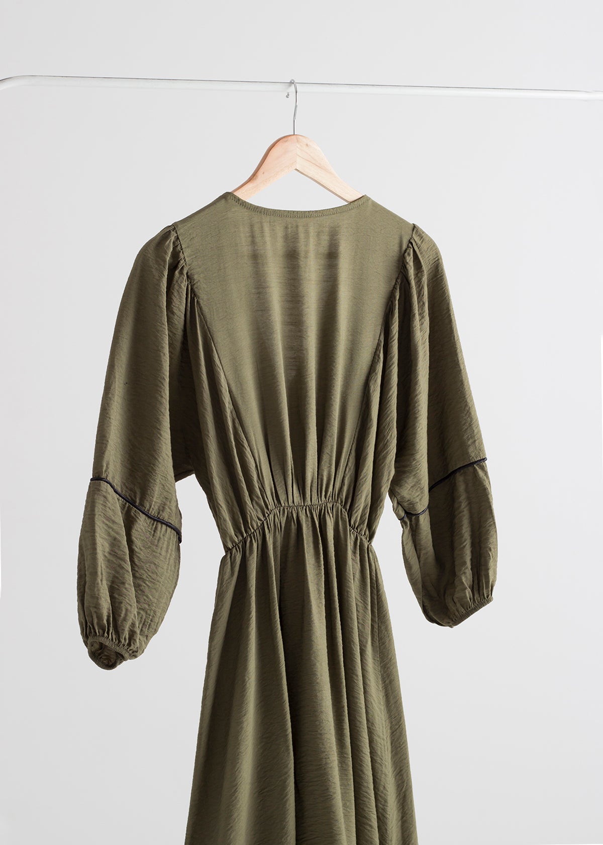 Long green Essence dress